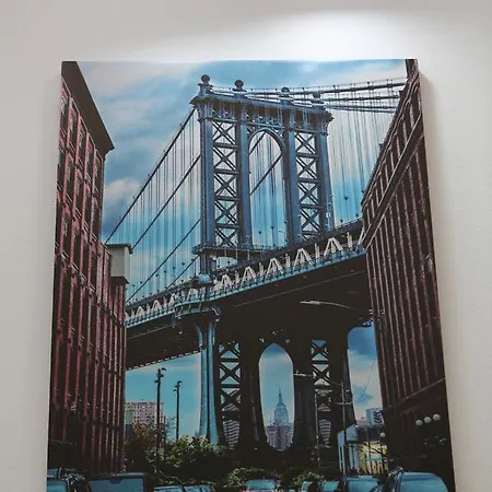 New York מלון 3*