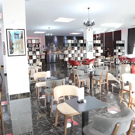 New York Hotel 3*